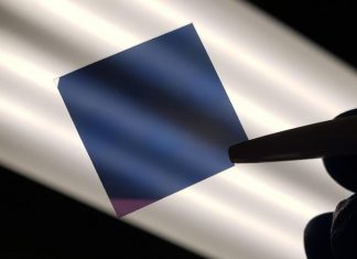 Light-shrinking material lets ordinary microscope see in super resolution
