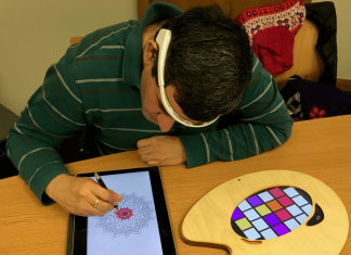 Combining traditional mandala colouring and brain sensing technologies to aid mindfulness