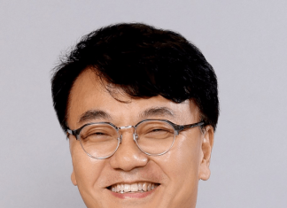 American Roentgen Ray Society (ARRS) Global Partners honor Jeong Min Lee, Korean Society of Radiology (KSR) President, with ARRS membership