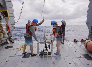 Atlantic Ocean near Bermuda is warmer and more acidic than ever, 40 years of observation show