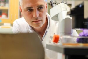 Flu Vaccine Protects Nonhuman Primates Against Avian H5N1