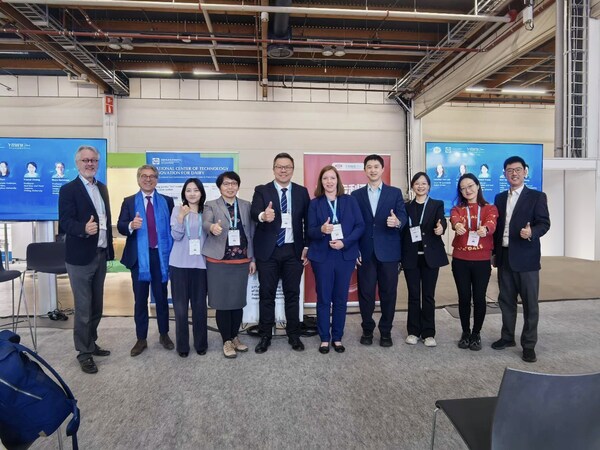 Yili’s Breast Milk Innovations Recognized at ESPGHAN 2025