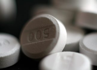 Common bacterium can turn everyday plastic waste into paracetamol